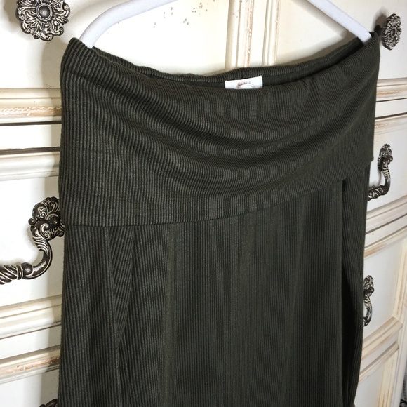 Sun and Shadow Tops - 🌺 SALE 5/$10 Off-Shoulder Olive Green SweaterTop